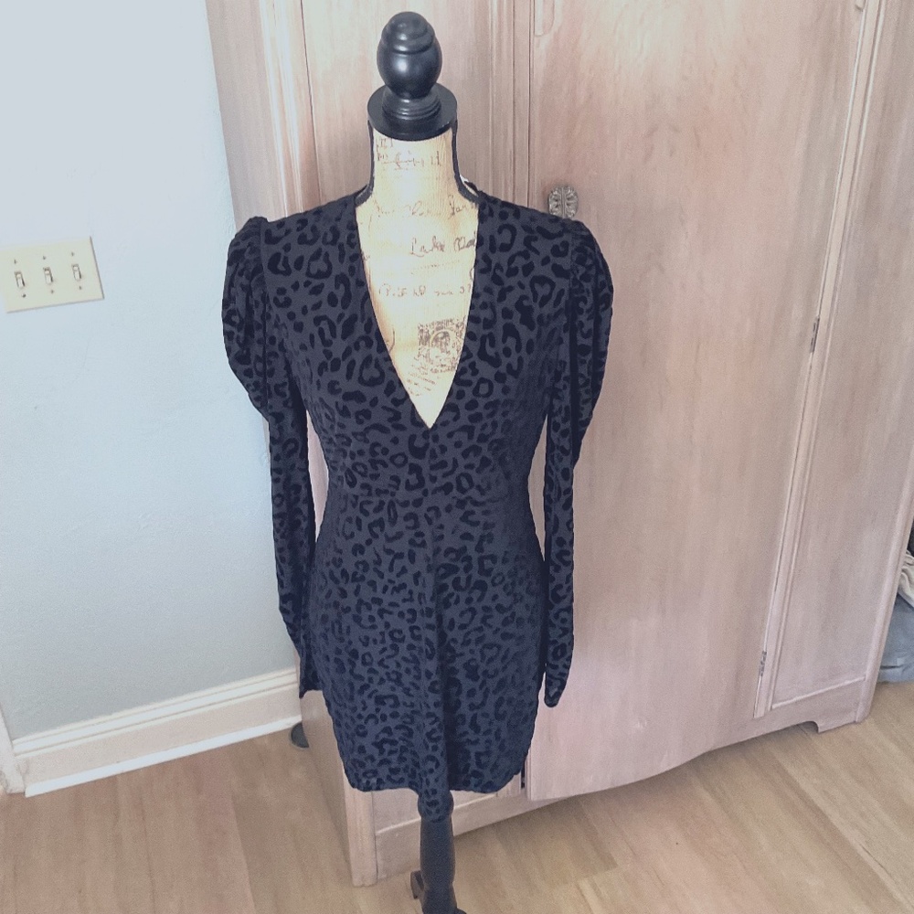 NWT Lush Dress black velvet burnout mini puff long sleeve cut out witchy goth L